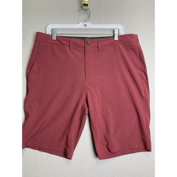 7 Diamonds Shorts Men’s 36 Maroon Momentum Performance Stretch Lightweight - Picture 1 of 10